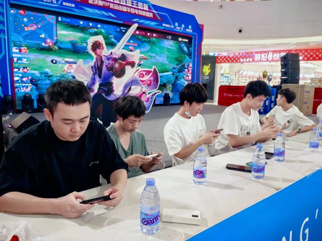 输给EDG之后的反思？GEN负责人：队伍将推倒重建